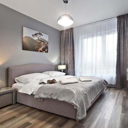 Goclaw P&O Serviced Apartments Varsovia Exterior foto